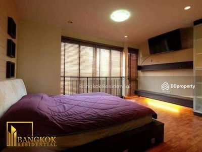 Townhouse in Compound, Bangkok, Thailand Townhouse in Compound, Bangkok, Thailand