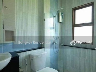 Townhouse in Compound, Bangkok, Thailand Townhouse in Compound, Bangkok, Thailand