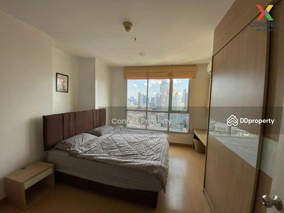 Life @ Sukhumvit 65, Bangkok, Thailand Life @ Sukhumvit 65, Bangkok, Thailand