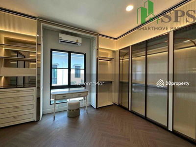 Nantawan Rama 9 New Krungthepkreetha, Bangkok, Thailand Nantawan Rama 9 New Krungthepkreetha, Bangkok, Thailand