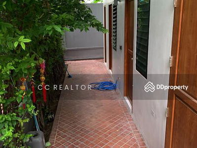 Modern House For Rent Sukhumvit 39 Open Office, Thailand Modern House For Rent Sukhumvit 39 Open Office, Thailand