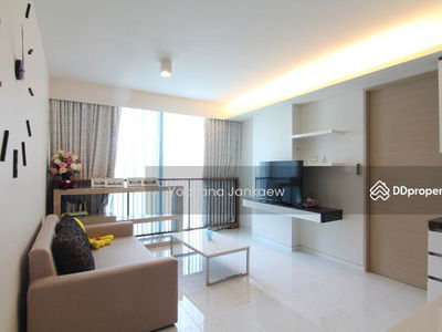 Siamese Thirty Nine, Bangkok