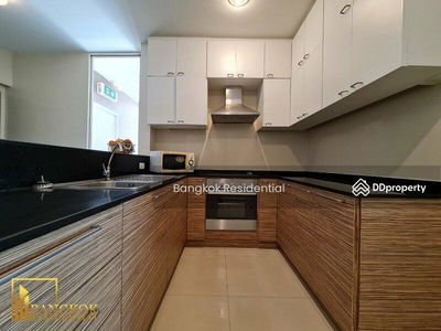 Piyathip Place, Bangkok, Thailand Piyathip Place, Bangkok, Thailand