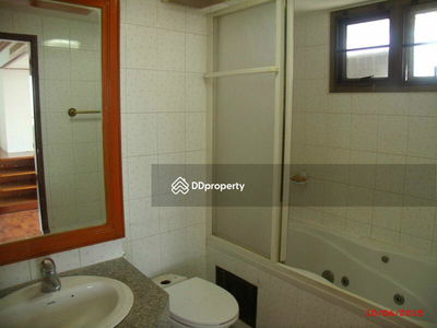 Condo ready to move in, Phatthanakan Road 51, Bangkok., Thailand Condo ready to move in, Phatthanakan Road 51, Bangkok., Thailand