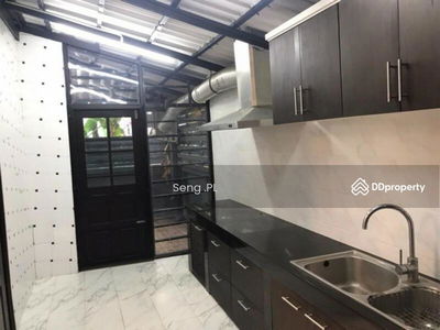 Single house for rent, Ramintra Road, next to Fashion Island, Bangkok, Thailand Single house for rent, Ramintra Road, next to Fashion Island, Bangkok, Thailand