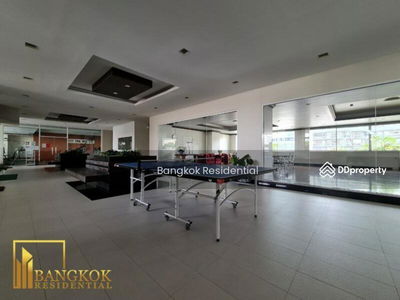 Newton Tower, Bangkok, Thailand Newton Tower, Bangkok, Thailand