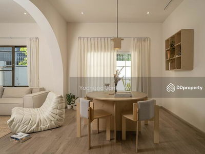 Spacious 4-Br House near BTS Thong Lor, Bangkok, Thailand Spacious 4-Br House near BTS Thong Lor, Bangkok, Thailand