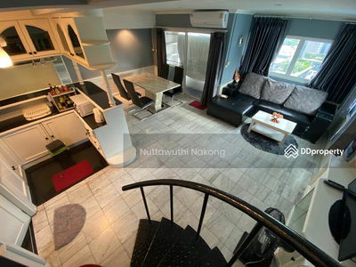 Thonglor Tower, Bangkok