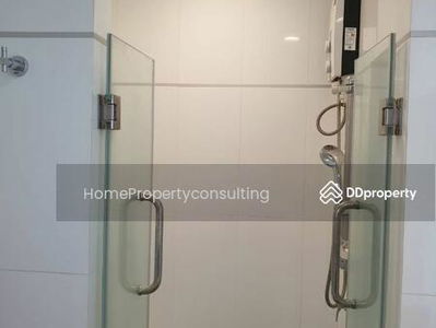 Thru Thonglor, Bangkok, Thailand Thru Thonglor, Bangkok, Thailand