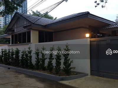 10310, Bangkok, Thailand 10310, Bangkok, Thailand