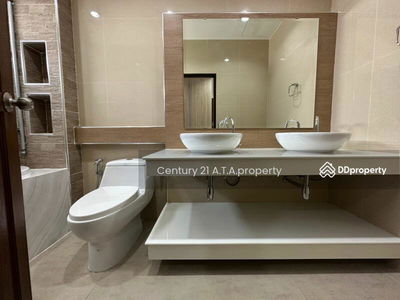 The complete Sriracha, Chon Buri, Thailand The complete Sriracha, Chon Buri, Thailand