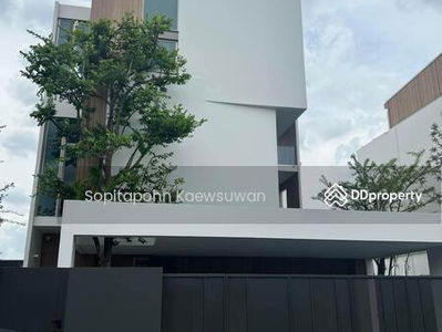 VIVE Rama 9, Bangkok, Thailand VIVE Rama 9, Bangkok, Thailand