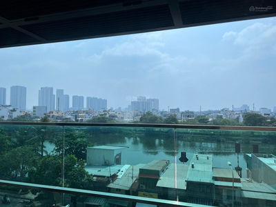 De La Sol, Vietnam  De La Sol, Vietnam