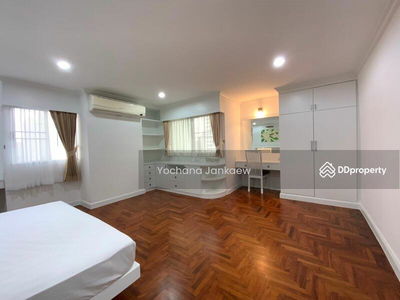 Regent on The Park 3 Condominium, Bangkok, Thailand Regent on The Park 3 Condominium, Bangkok, Thailand