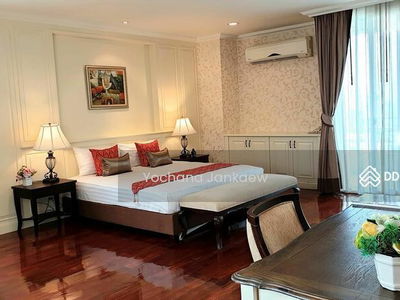 Piyathip Place, Bangkok, Thailand Piyathip Place, Bangkok, Thailand