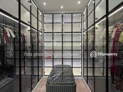 Inthamara 29, Intersection 1, Bangkok, Thailand Inthamara 29, Intersection 1, Bangkok, Thailand