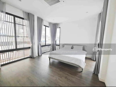 Inthamara 29, Intersection 1, Bangkok, Thailand Inthamara 29, Intersection 1, Bangkok, Thailand