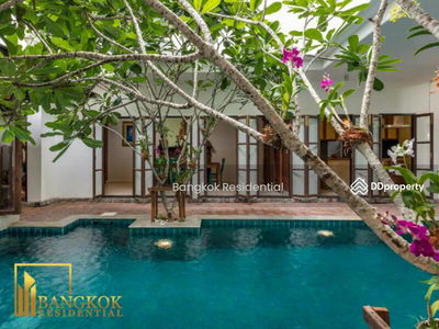 House in Compound, Samut Prakan, Thailand House in Compound, Samut Prakan, Thailand