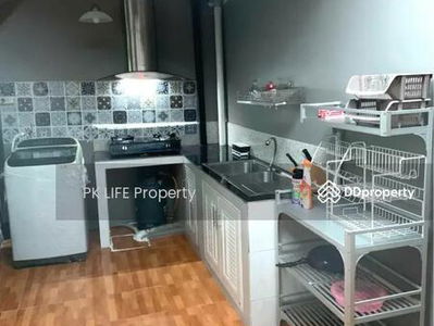 Alojamiento en Ban Ratsada, Thailand Alojamiento en Ban Ratsada, Thailand