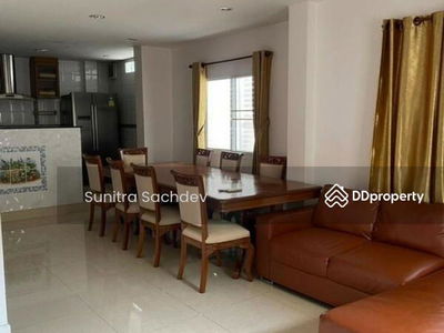 Baan Pattanakarn, Bangkok, Thailand Baan Pattanakarn, Bangkok, Thailand