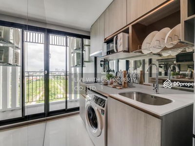 Knightsbridge Collage Sukhumvit 107, Samut Prakan, Thailand Knightsbridge Collage Sukhumvit 107, Samut Prakan, Thailand