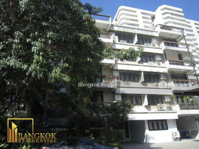 White Mansion, Bangkok, Thailand White Mansion, Bangkok, Thailand