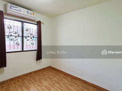 Pruksa Ville Village 16, Pathum Thani, Thailand Pruksa Ville Village 16, Pathum Thani, Thailand