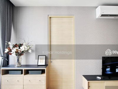 Park Origin Phrom Phong, Bangkok, Thailand Park Origin Phrom Phong, Bangkok, Thailand