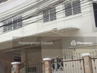 Sam Sen Nok, Bangkok, Thailand Sam Sen Nok, Bangkok, Thailand