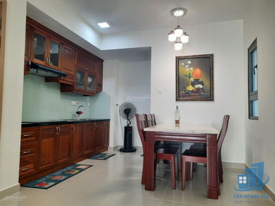 Topaz Twins, Vietnam Topaz Twins, Vietnam