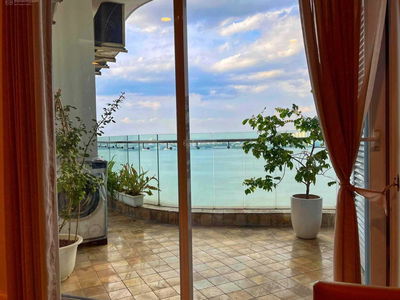 Golden Westlake, Vietnam  Golden Westlake, Vietnam