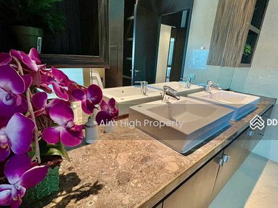 Royal Residence Park, Bangkok, Thailand Royal Residence Park, Bangkok, Thailand