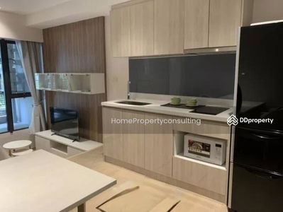 Runesu Thonglor 5, Bangkok, Thailand Runesu Thonglor 5, Bangkok, Thailand