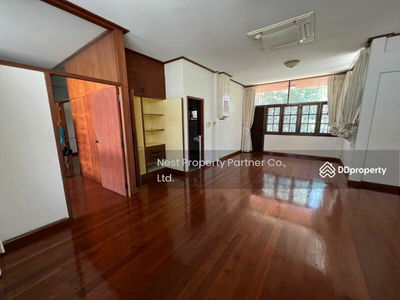 Soi Pridi 13, Sukhumvit Road 71, Bangkok, Thailand Soi Pridi 13, Sukhumvit Road 71, Bangkok, Thailand