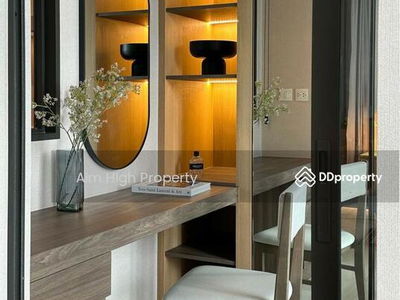 Life One Wireless, Bangkok, Thailand Life One Wireless, Bangkok, Thailand