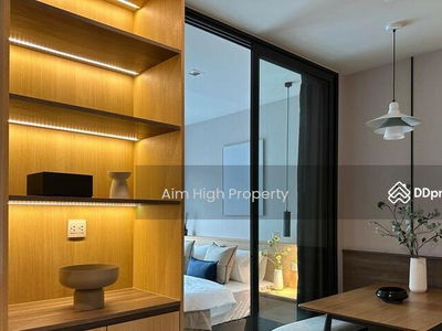 Life One Wireless, Bangkok, Thailand Life One Wireless, Bangkok, Thailand