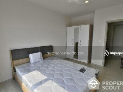 Life Sukhumvit 48, Bangkok, Thailand Life Sukhumvit 48, Bangkok, Thailand