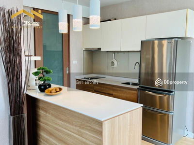 Green Lake Sriracha, Chon Buri, Thailand Green Lake Sriracha, Chon Buri, Thailand