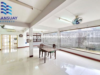 4-story townhouse for rent, Chan Road, near Sathorn District, Bangkok, Thailand 4-story townhouse for rent, Chan Road, near Sathorn District, Bangkok, Thailand