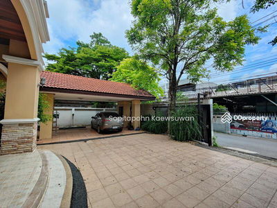 10110, Bangkok, Thailand 10110, Bangkok, Thailand