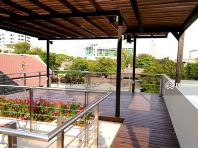 10110, Bangkok, Thailand 10110, Bangkok, Thailand