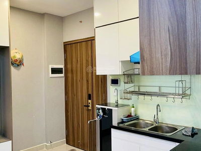 Topaz Elite, Vietnam Topaz Elite, Vietnam