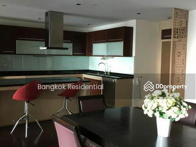 Sathorn Gardens, Bangkok, Thailand Sathorn Gardens, Bangkok, Thailand