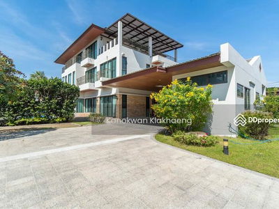 Perfect Masterpiece Rama 9-Krungthep Kreetha, Bangkok, Thailand Perfect Masterpiece Rama 9-Krungthep Kreetha, Bangkok, Thailand