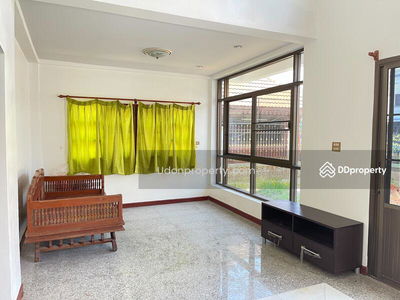 H2SR-032 For rent! Two-story house, Theppranee Village, Udon Thani: Two-story house, Theppranee Village, Udon Thani, Thailand H2SR-032 For rent! Two-story house, Theppranee Village, Udon Thani: Two-story house, Theppranee Village, Udon Thani, Thailand