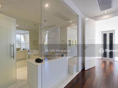 Alojamiento en Ban Ratsada, Thailand Alojamiento en Ban Ratsada, Thailand