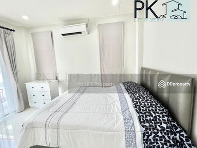 Housing in Ban Ratsada, Thailand Housing in Ban Ratsada, Thailand