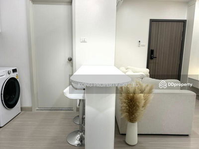 Supalai Park Yaek Fai Chai Station, Bangkok, Thailand Supalai Park Yaek Fai Chai Station, Bangkok, Thailand