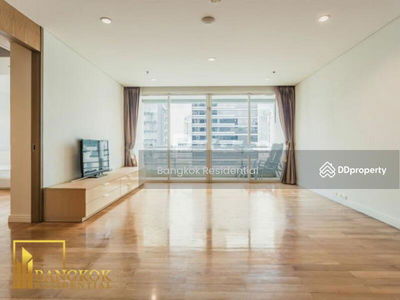 The Royal Saladaeng Condominium, Bangkok, Thailand The Royal Saladaeng Condominium, Bangkok, Thailand