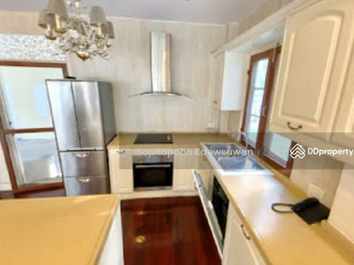 10110, Bangkok, Thailand 10110, Bangkok, Thailand